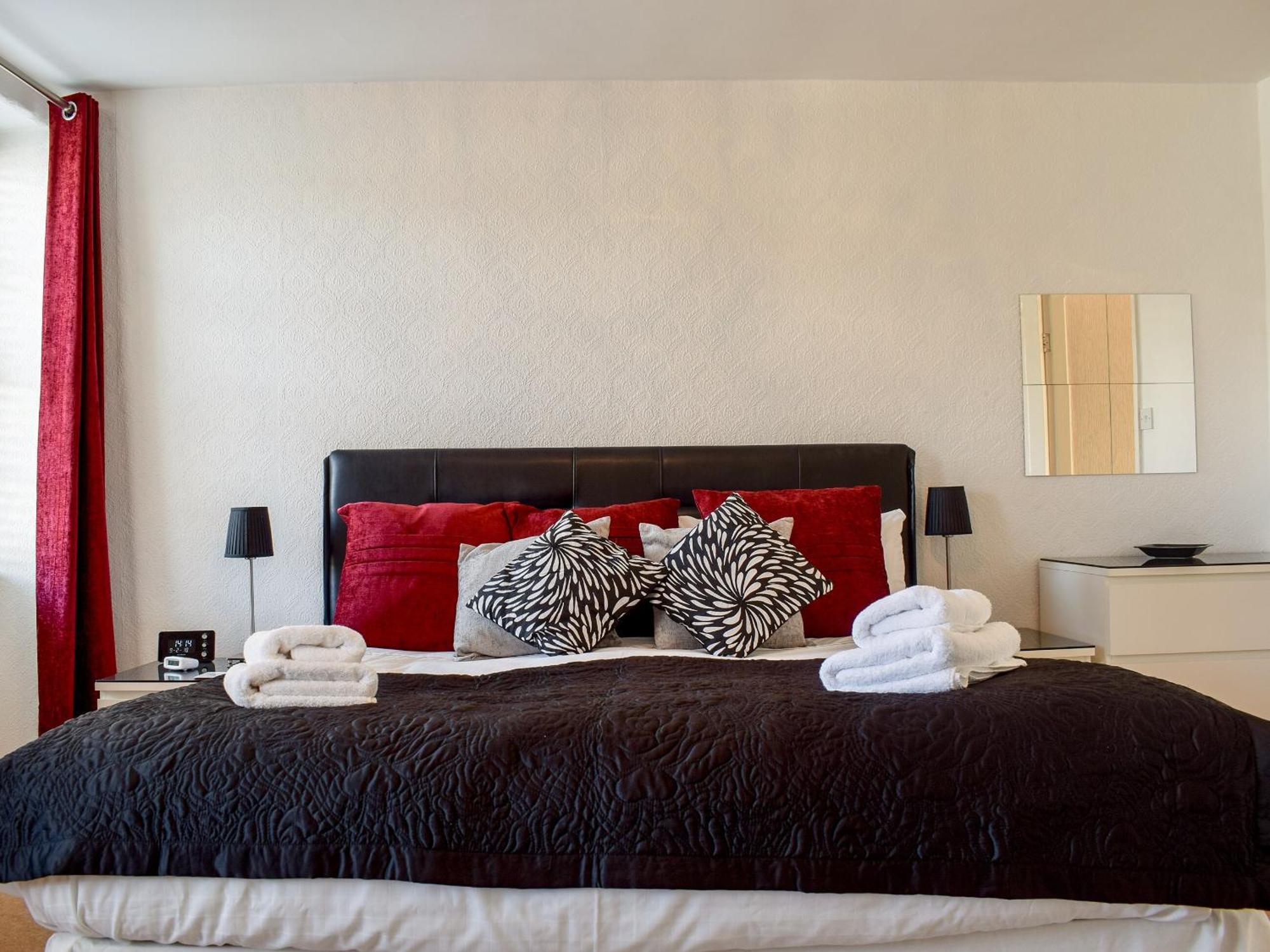 Warner Lea Villa โบว์เนส ออน วินเดอเมียร์ ภายนอก รูปภาพ